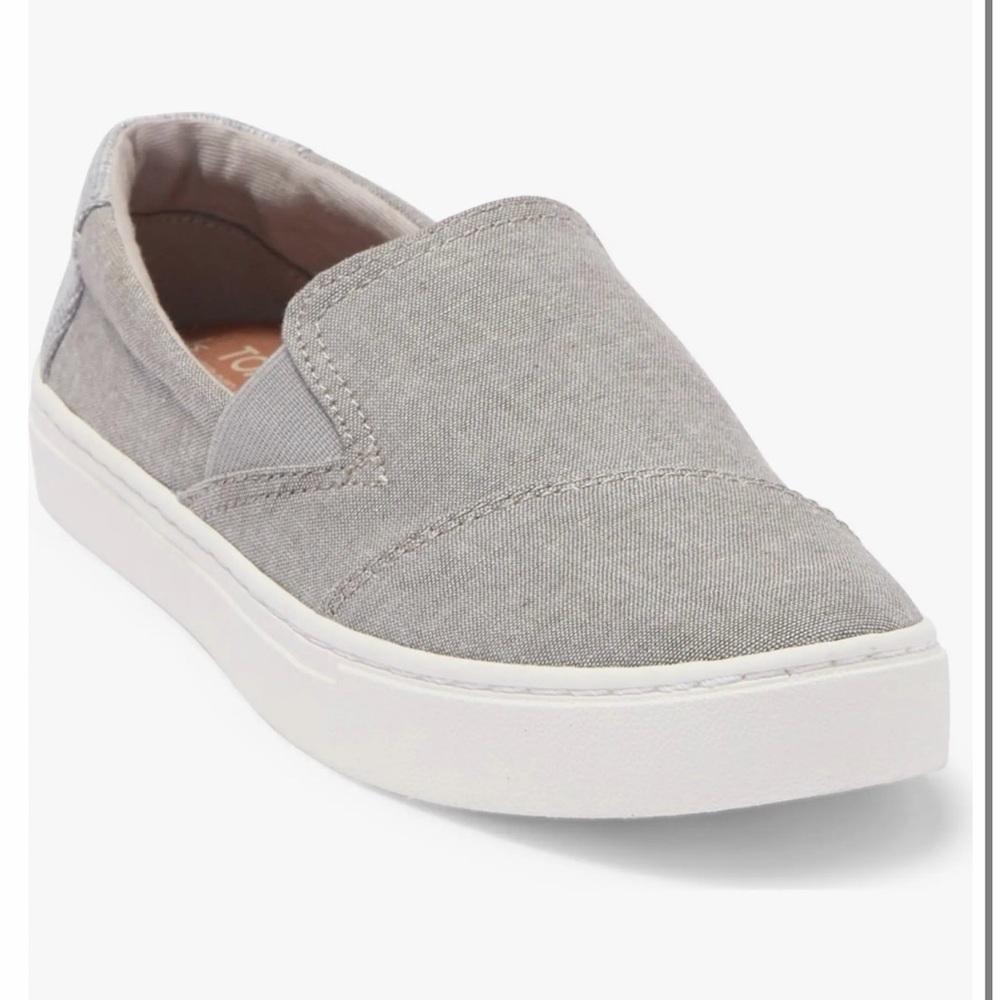 Toms Light Gray Slip-On Shoes